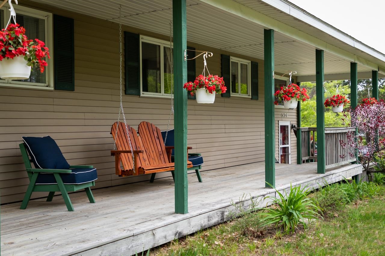 1476 North Betsie River Road Interlochen, MI 49643 - Photo 8 of 43 1907021-7.JPG