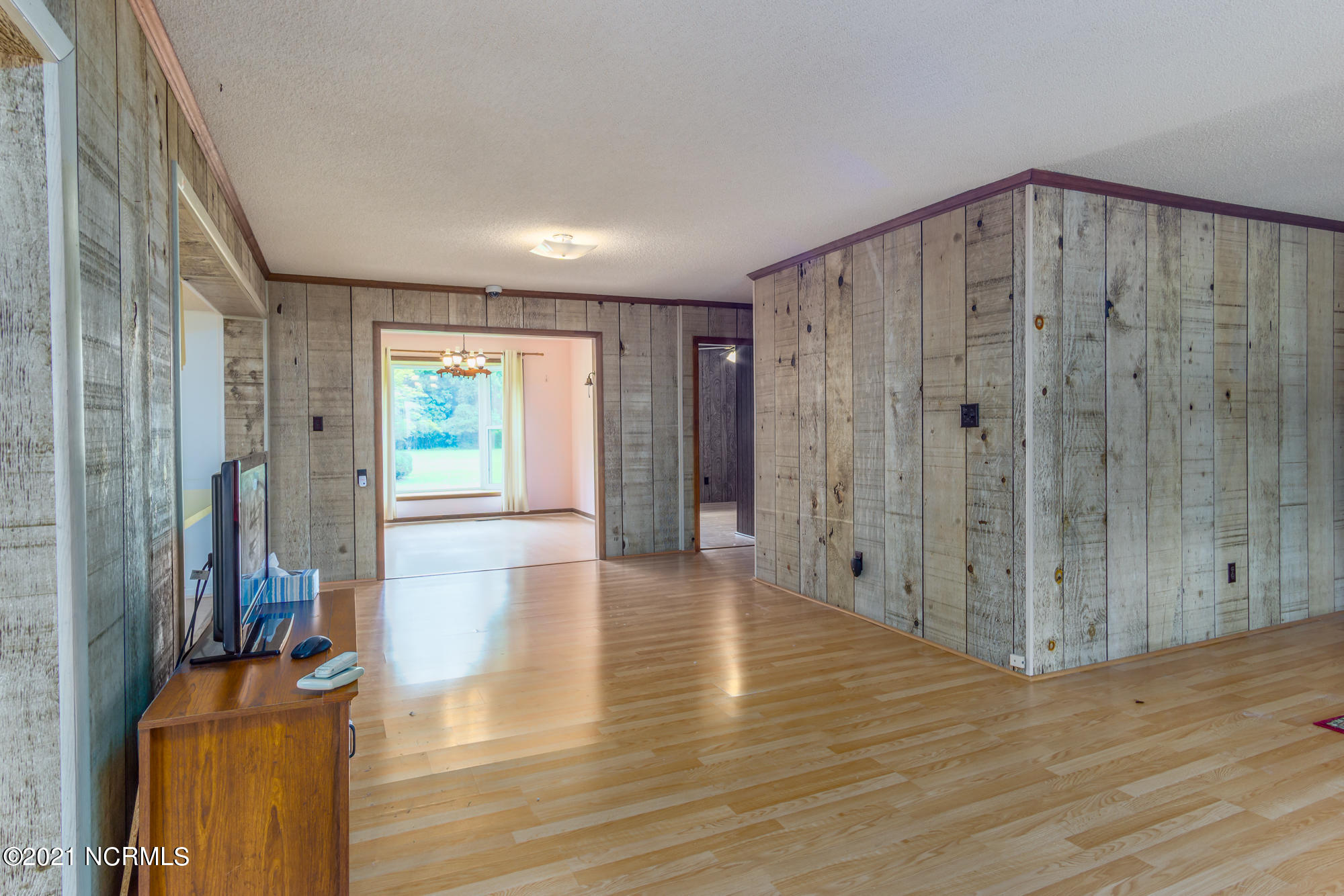 1030 Tebo Road New Bern, NC 28562 - Photo 15 of 89 Living Room