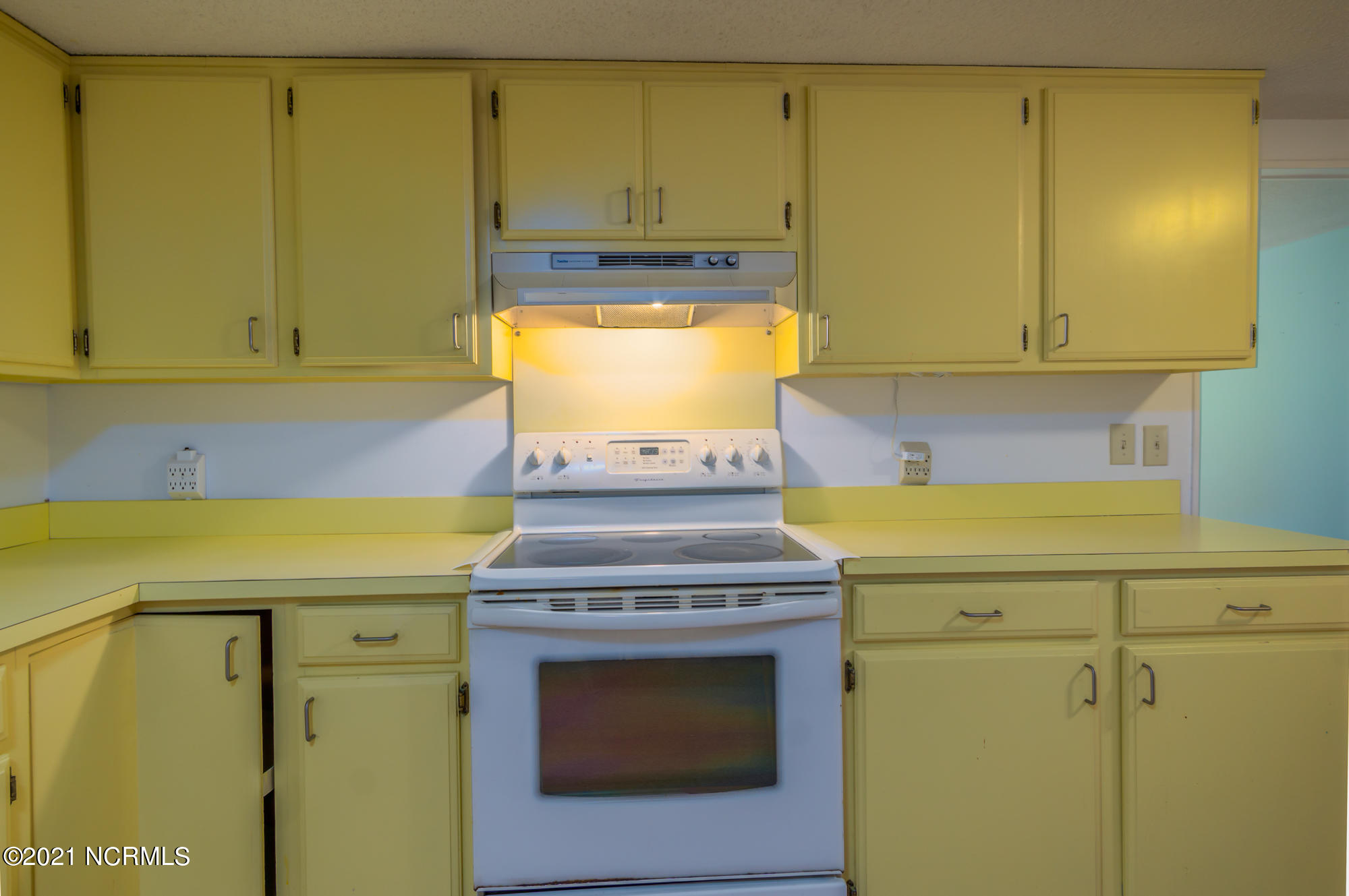 1030 Tebo Road New Bern, NC 28562 - Photo 18 of 89 Kitchen