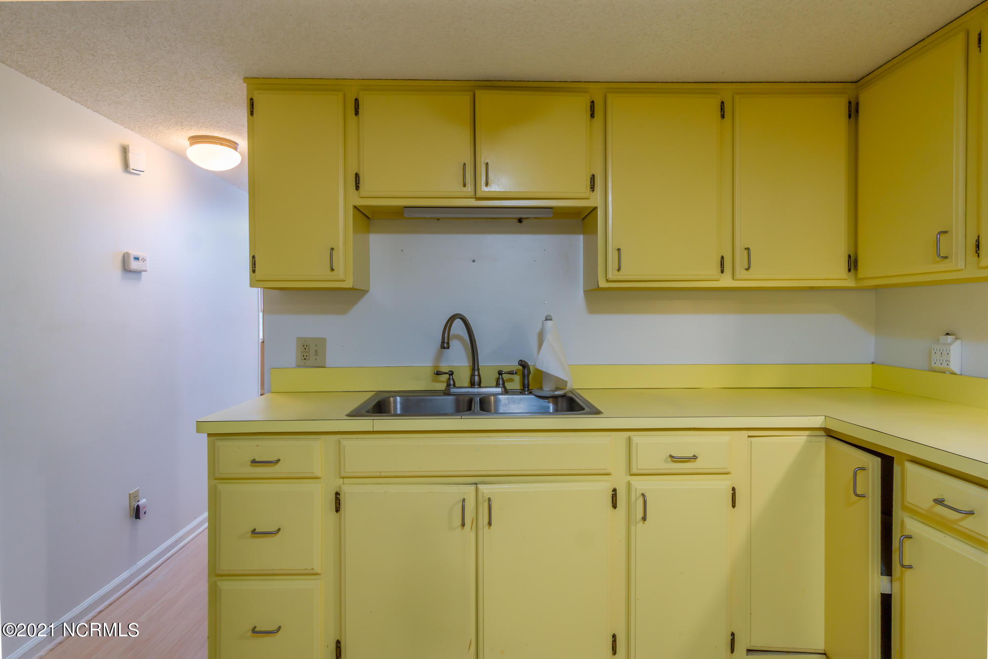 1030 Tebo Road New Bern, NC 28562 - Photo 19 of 89 Kitchen
