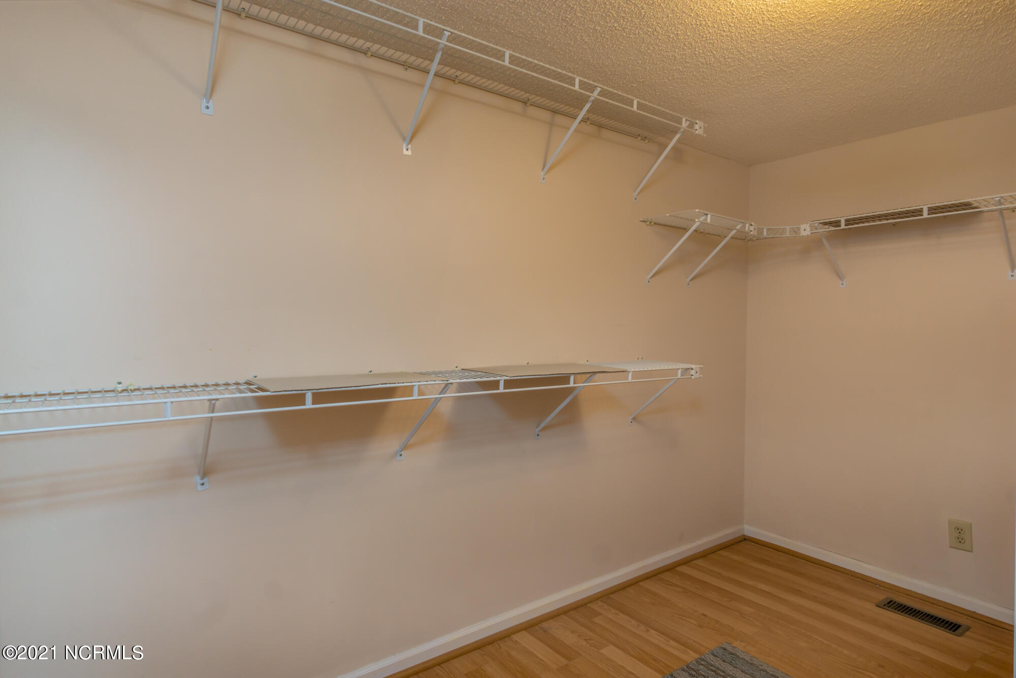 1030 Tebo Road New Bern, NC 28562 - Photo 24 of 89 Master Closet