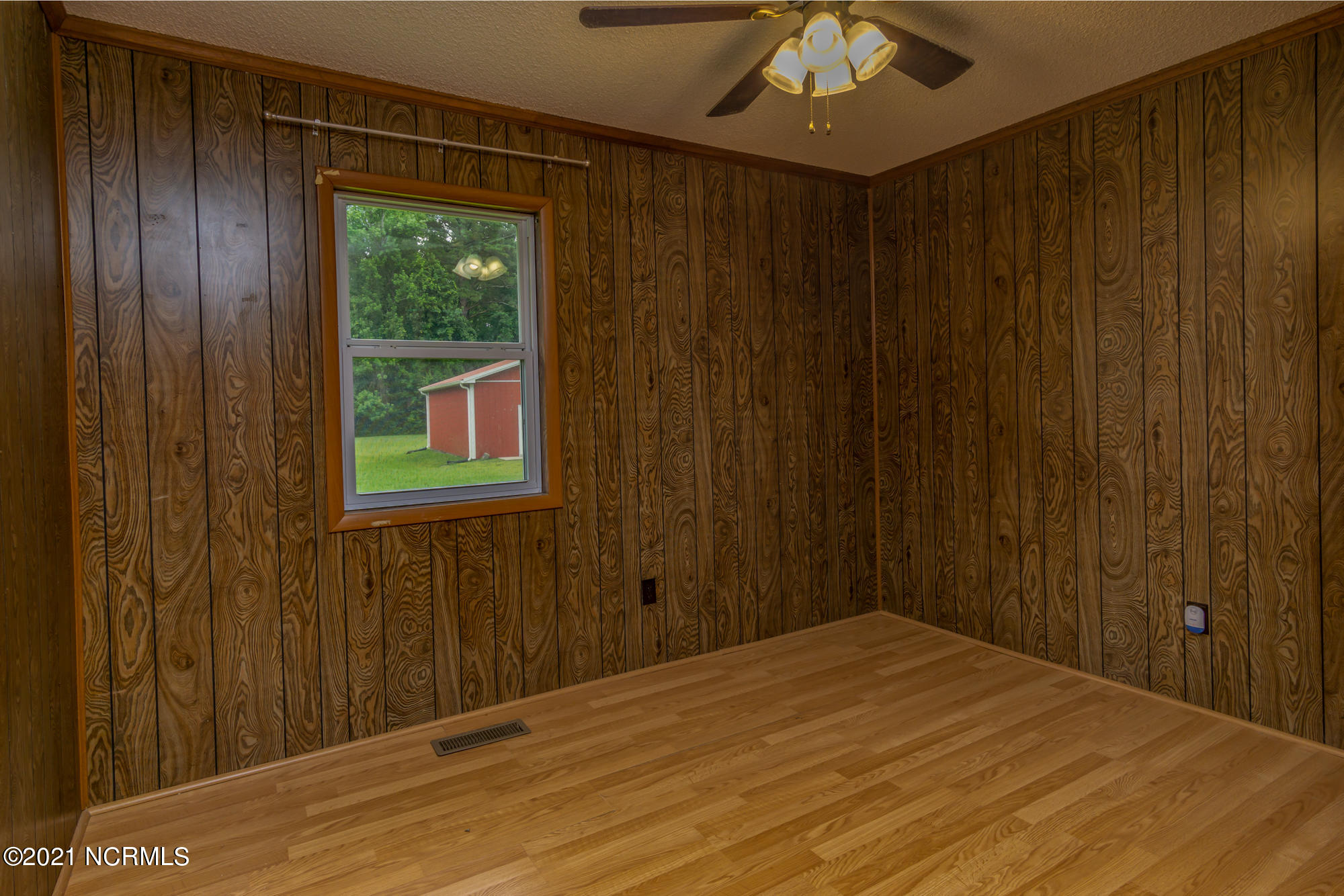 1030 Tebo Road New Bern, NC 28562 - Photo 28 of 89 Third Bedroom