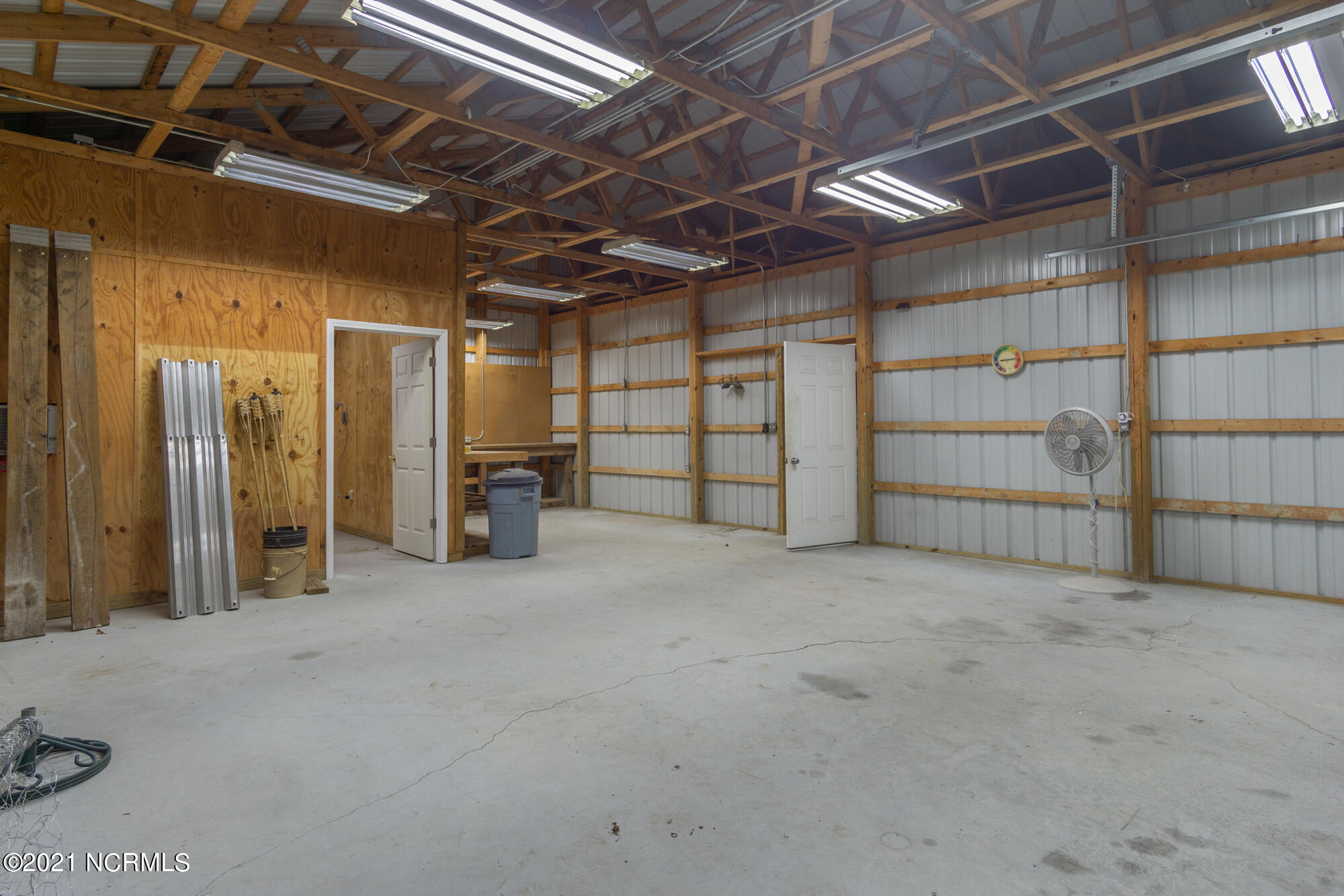 1030 Tebo Road New Bern, NC 28562 - Photo 40 of 89 Inside Garage