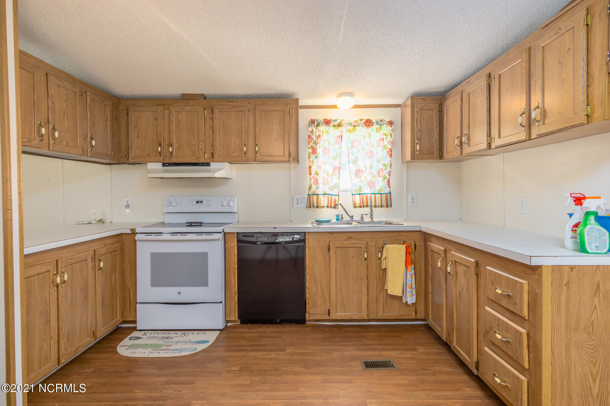 1030 Tebo Road New Bern, NC 28562 - Photo 68 of 89 Modular - Kitchen