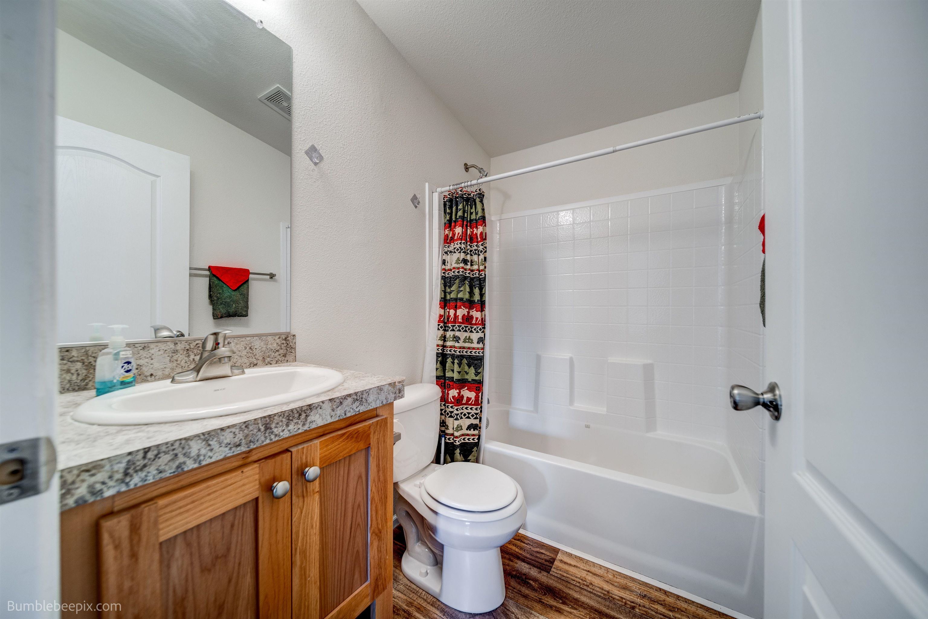 8505 East Valley Road Elk, WA 99009 - Photo 16 of 38
