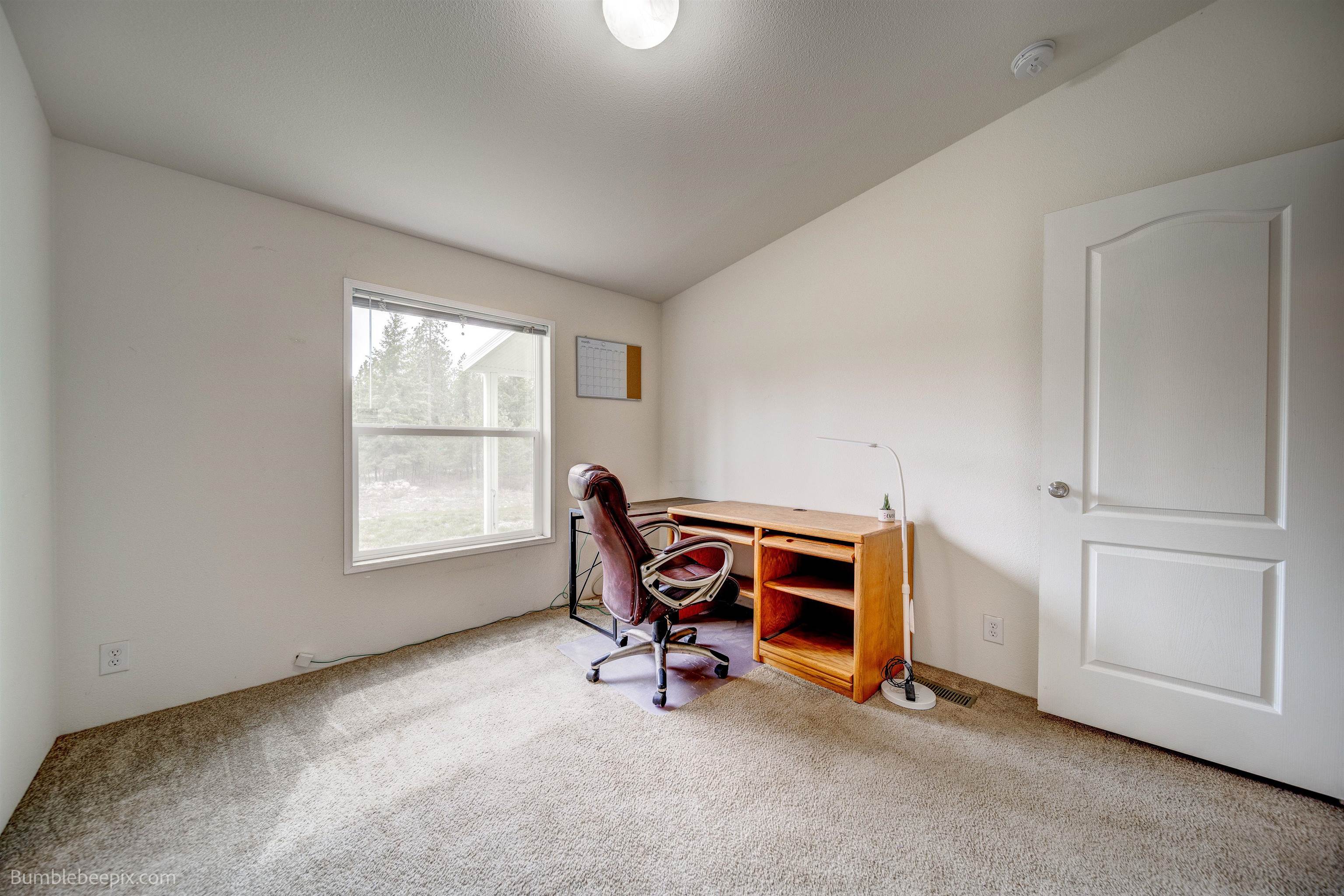 8505 East Valley Road Elk, WA 99009 - Photo 17 of 38