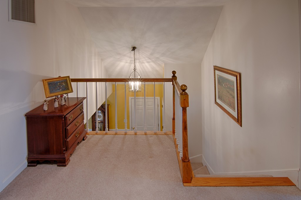 7 Upton Lane Boxford, MA 01921 - Photo 8 of 18 Gallery Image 8