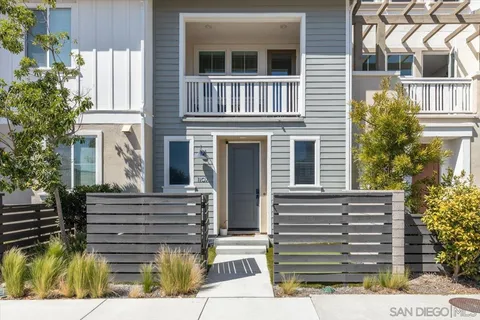 $979,000 | 1107 Hibiscus Way, Oceanside, CA 92054