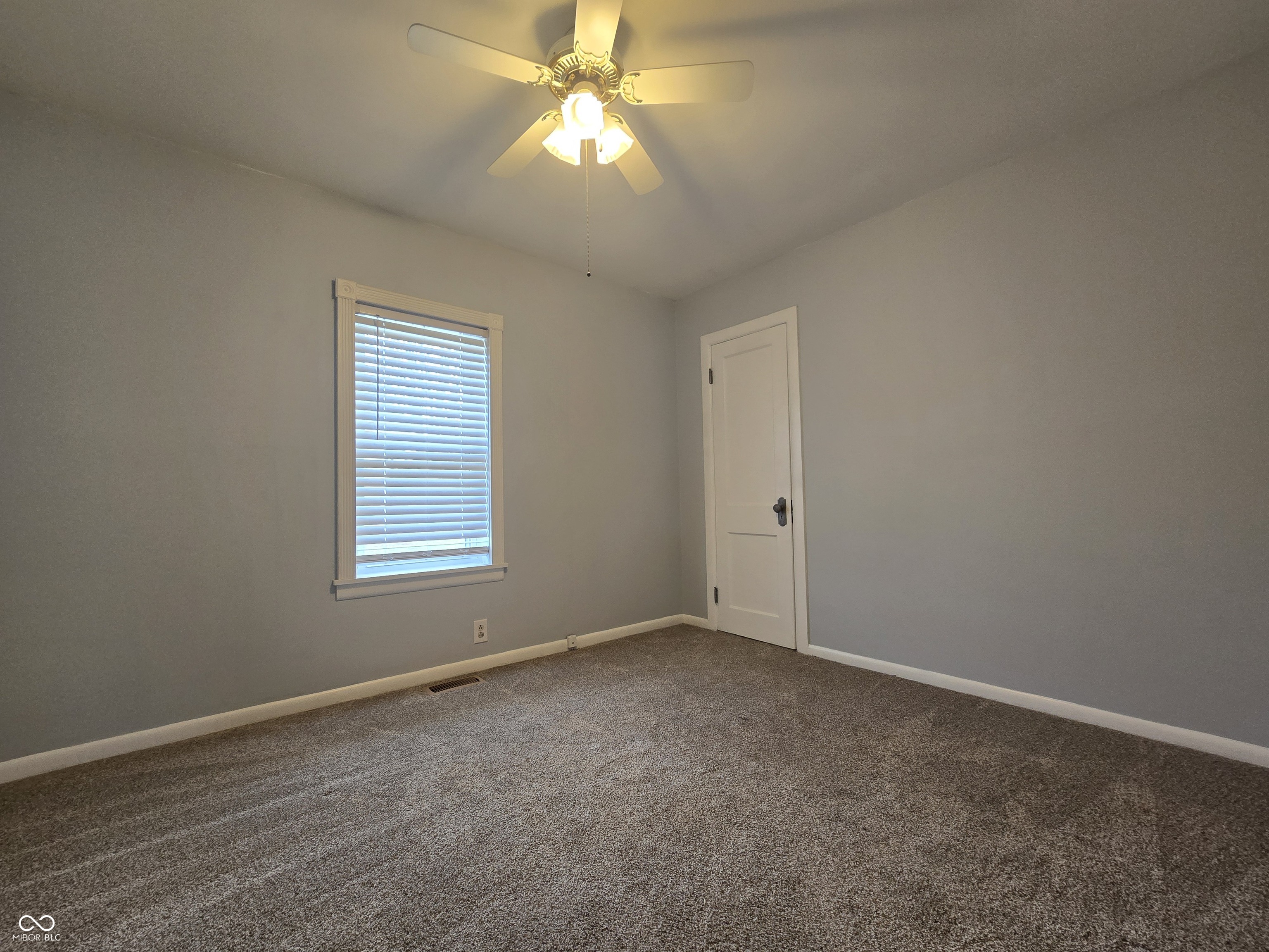 428 Cleveland Street Columbus, IN 47201 - Photo 8 of 12 Gallery Image 8