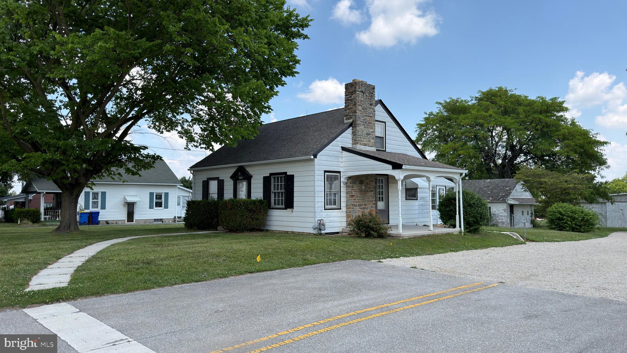 1898 Baltimore Pike Hanover, PA 17331 - Photo 2 of 25