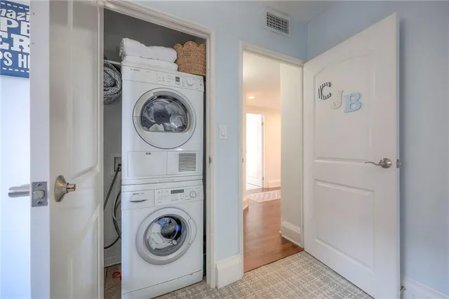 $350,000 | 803 West 48th Street, Unit 404, Kansas City, MO 64112