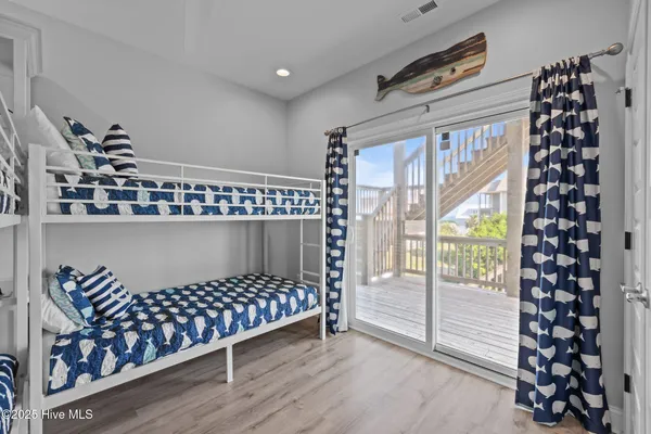 $1,620,000 | 1905 Emerald Drive, Emerald Isle, NC 28594