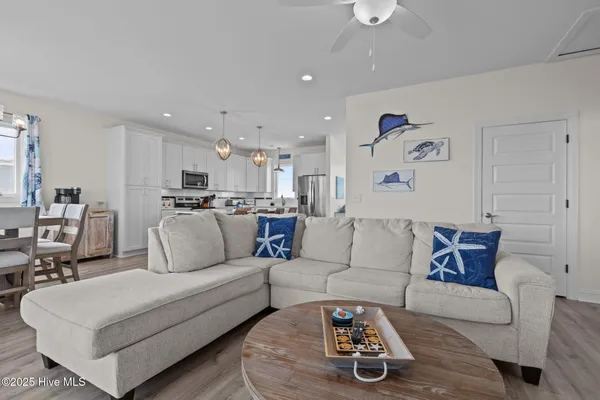 $1,620,000 | 1905 Emerald Drive, Emerald Isle, NC 28594