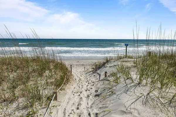 $1,620,000 | 1905 Emerald Drive, Emerald Isle, NC 28594