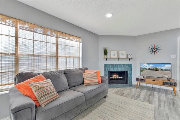 $1,450 | 2750 Holly Hall Street, Unit 812, Houston, TX 77054