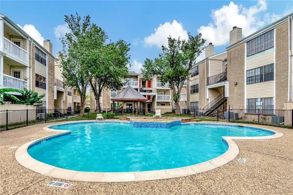$1,450 | 2750 Holly Hall Street, Unit 812, Houston, TX 77054