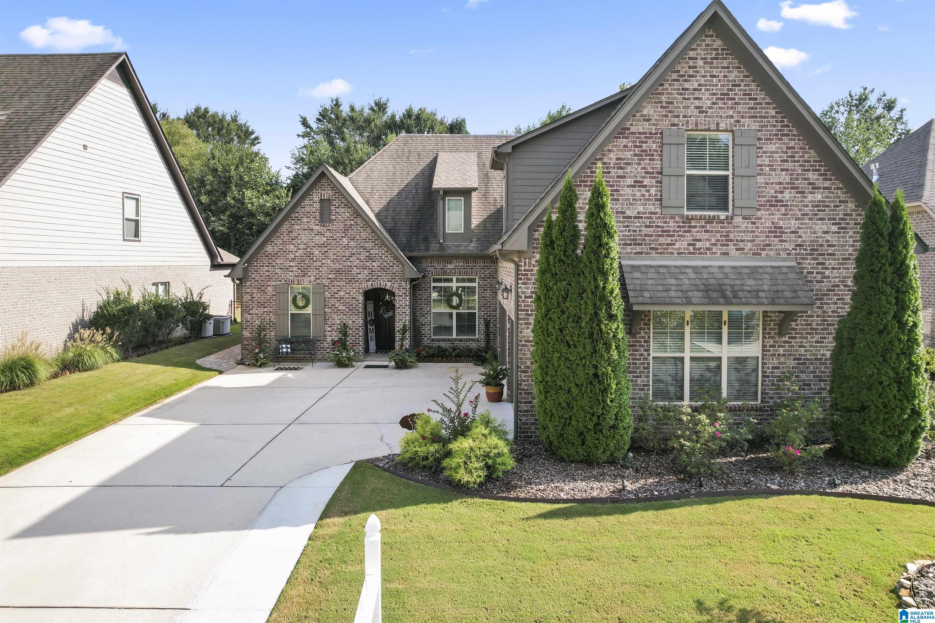 363 Strathaven Drive Pelham, AL 35124 - Photo 2 of 47