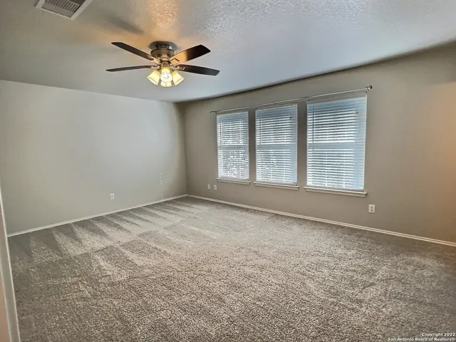 $2,100 | 406 Hampton Cove, Boerne, TX 78006