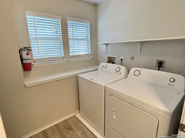 $2,100 | 406 Hampton Cove, Boerne, TX 78006