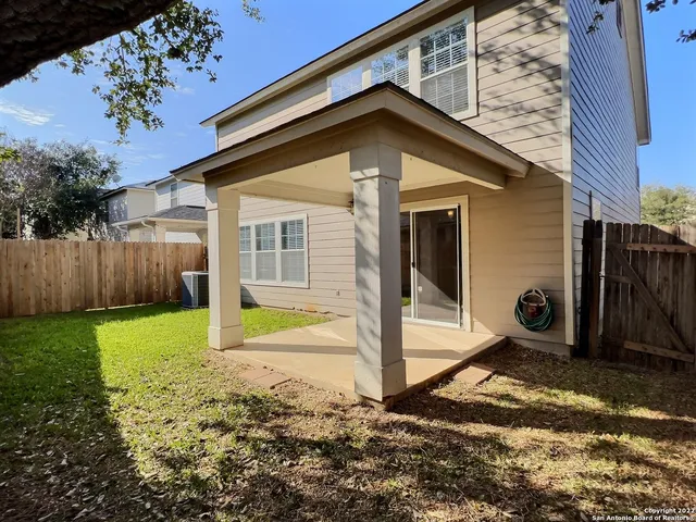 $2,100 | 406 Hampton Cove, Boerne, TX 78006