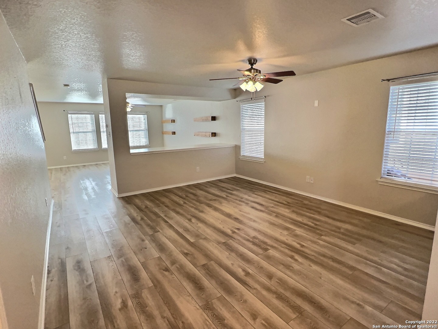 406 Hampton Cove Boerne, TX 78006 - Photo 5 of 24