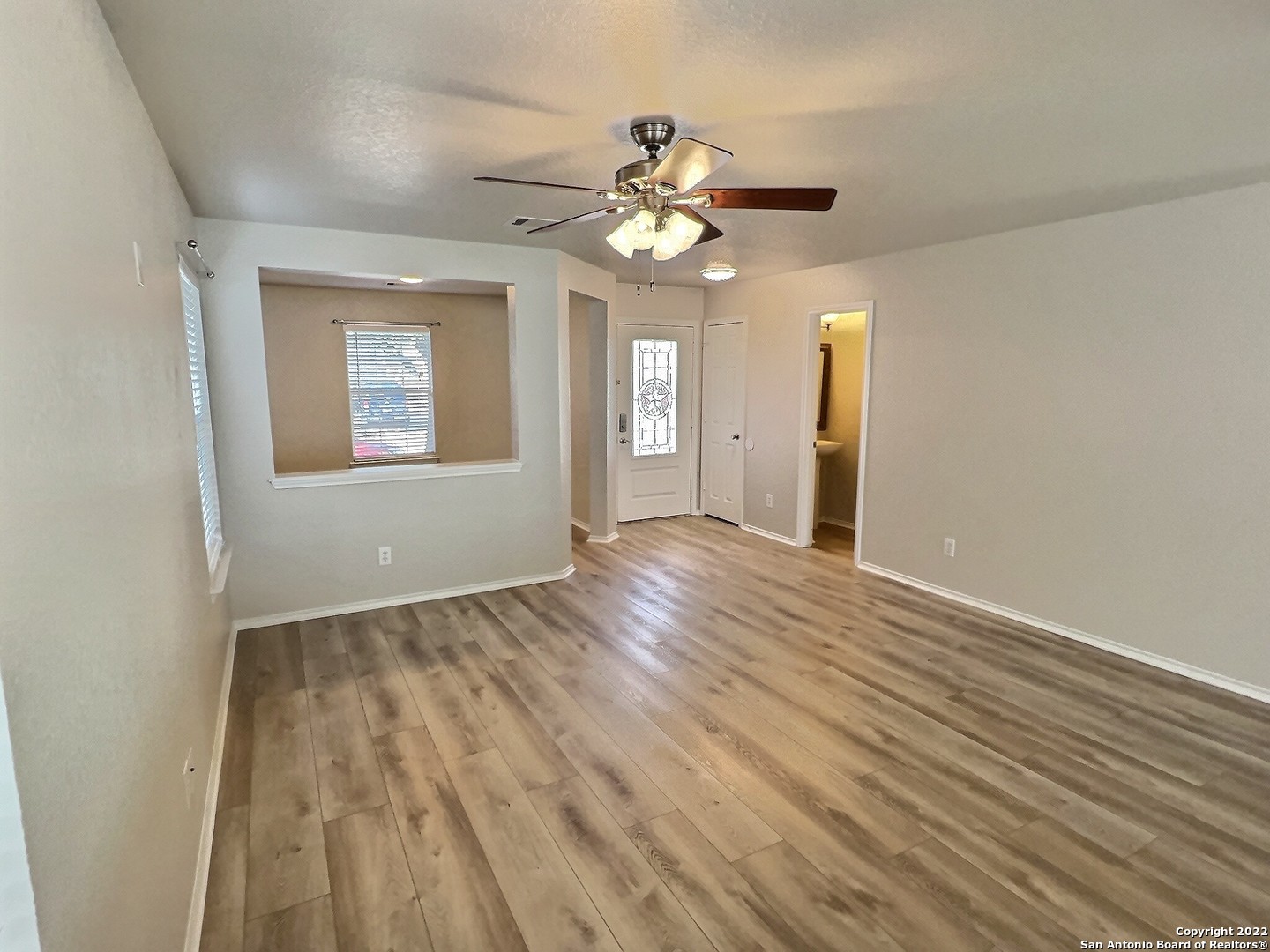 406 Hampton Cove Boerne, TX 78006 - Photo 6 of 24