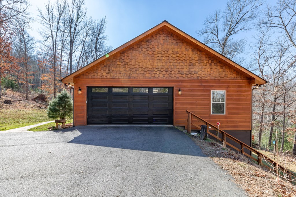 107 Flower Ridge Blairsville, GA 30512 - Photo 4 of 4 Gallery Image 4