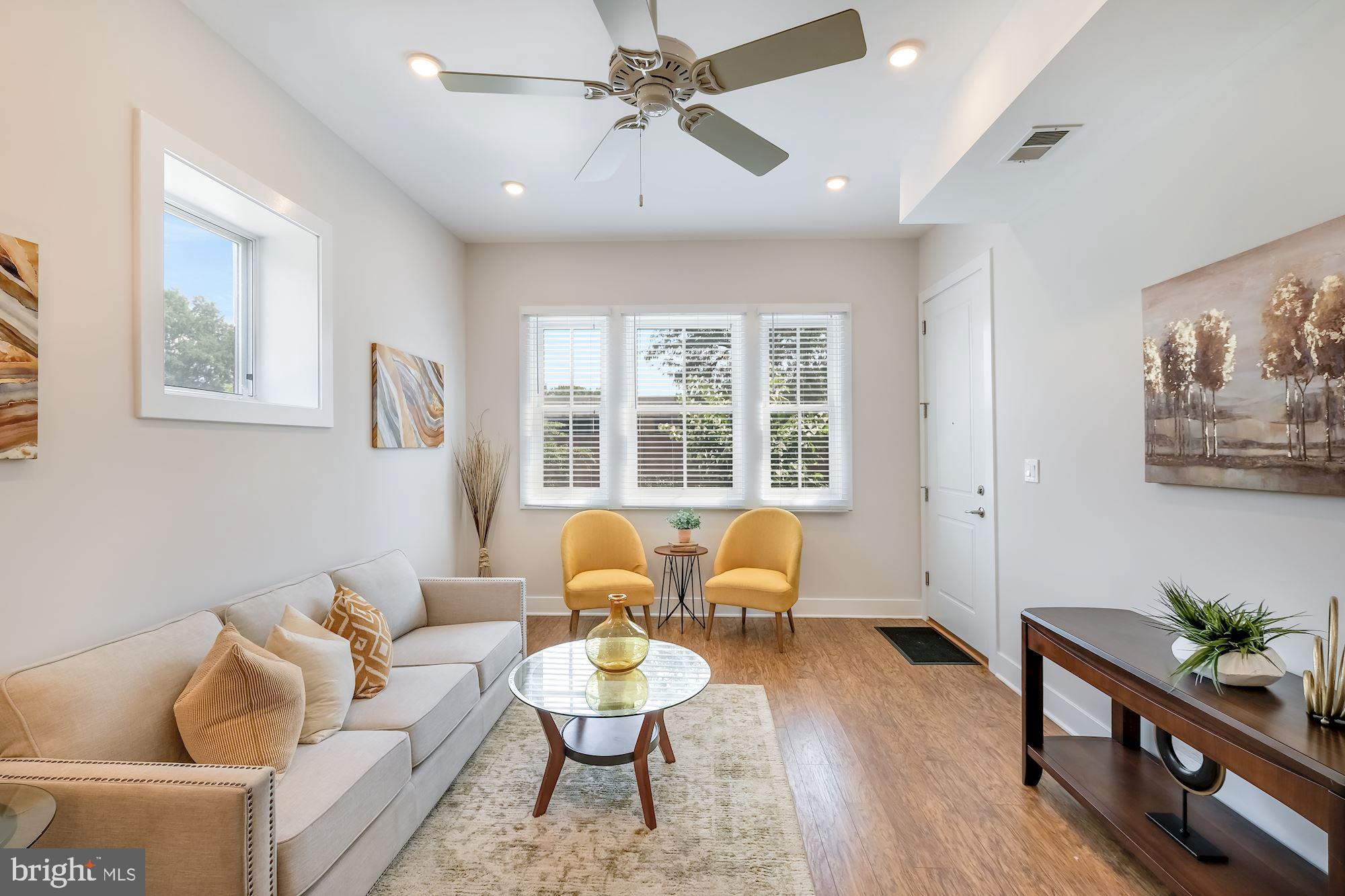 2016 D Street Northeast, Unit 2 Washington, DC 20002 - Photo 5 of 27 Living room