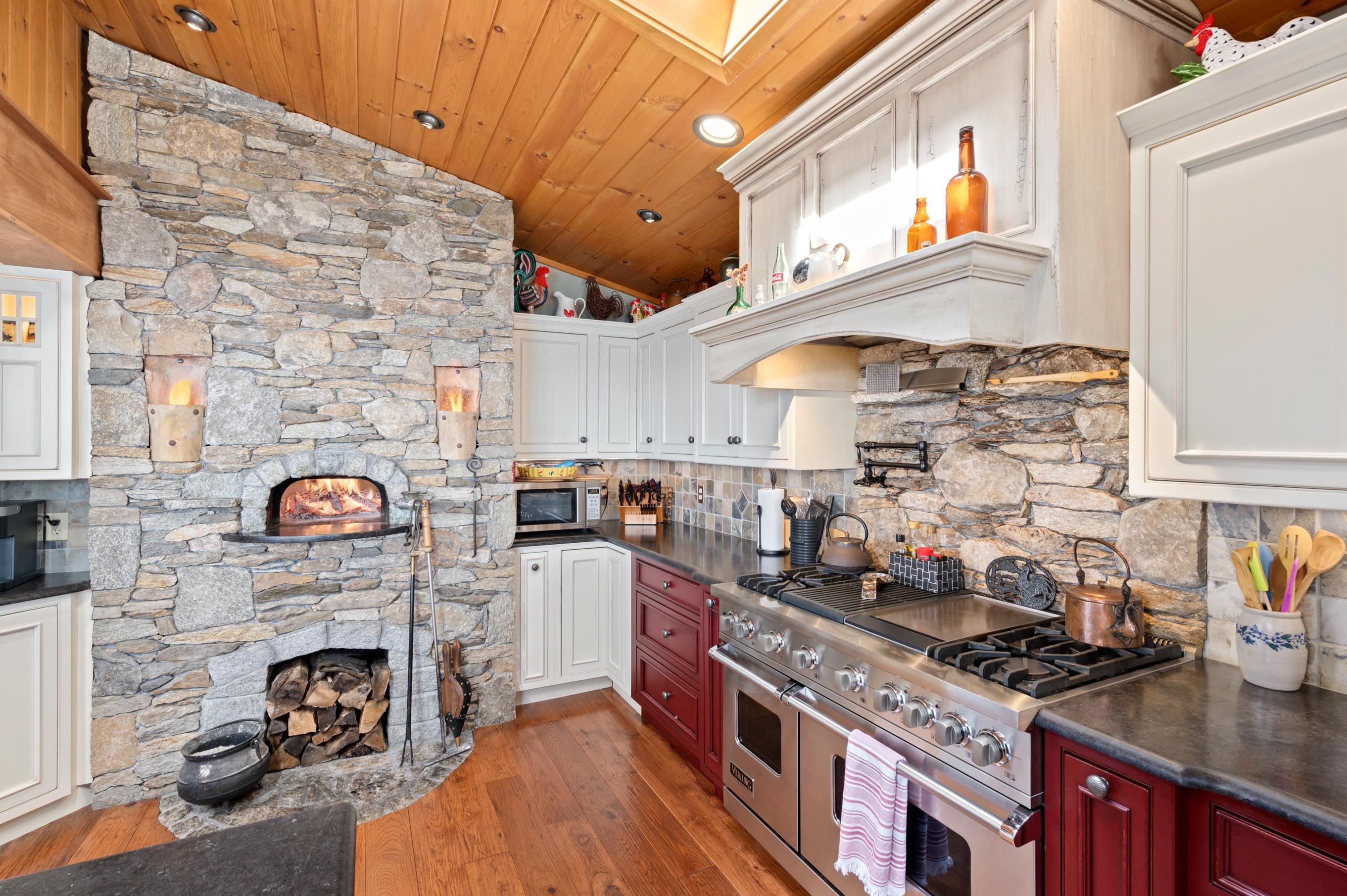 90 Minge Cove Road Alton, NH 03810 - Photo 13 of 34