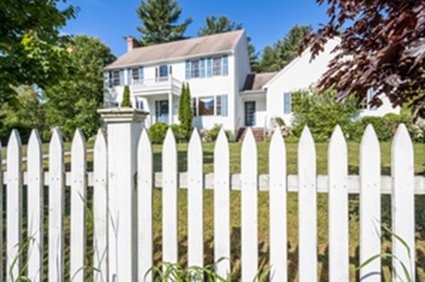 29 Olde Sheepfield Road Marion, MA 02738 - Photo 1 of 21 Gallery Image 1