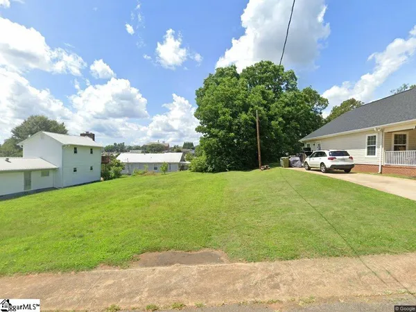 $25,000 | 210 Lee Street, Pickens, SC 29671