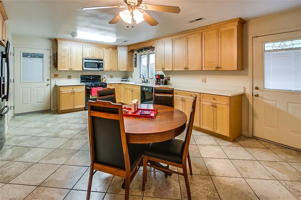 543 Edgewood Road Asheboro, NC 27205 - Photo 10 of 30 Gallery Image 10