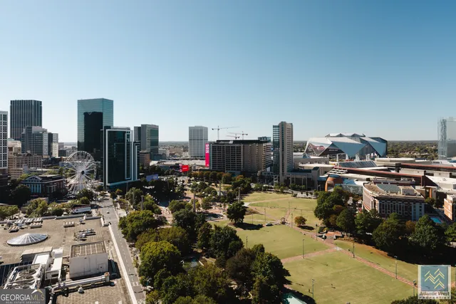 a picture of city view