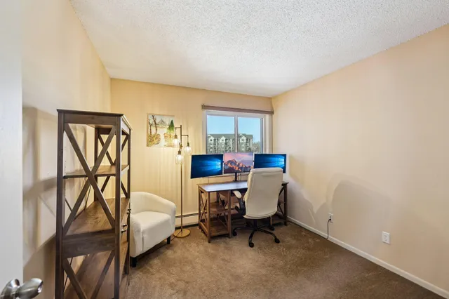 $180,000 | 3425 Golfview Drive, Unit 216, Eagan, MN 55123