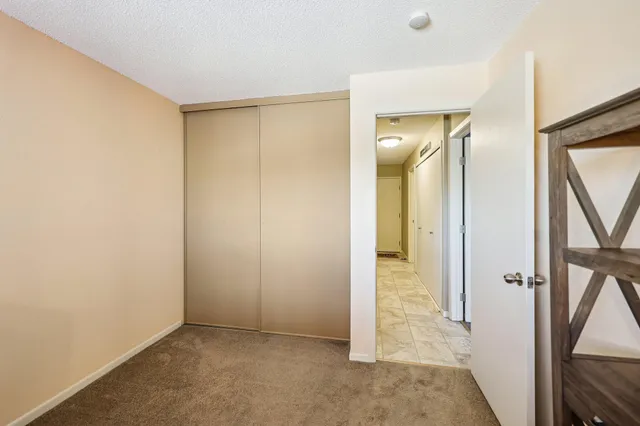 $180,000 | 3425 Golfview Drive, Unit 216, Eagan, MN 55123