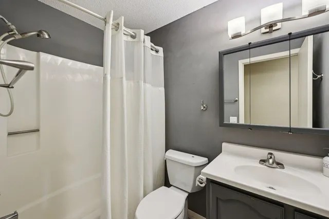 $180,000 | 3425 Golfview Drive, Unit 216, Eagan, MN 55123