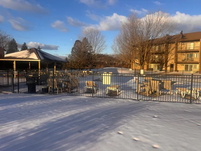 $180,000 | 3425 Golfview Drive, Unit 216, Eagan, MN 55123