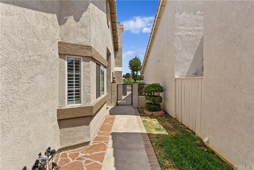 752 Pine Valley Road Banning, CA 92220 - Photo 6 of 37 Gallery Image 6