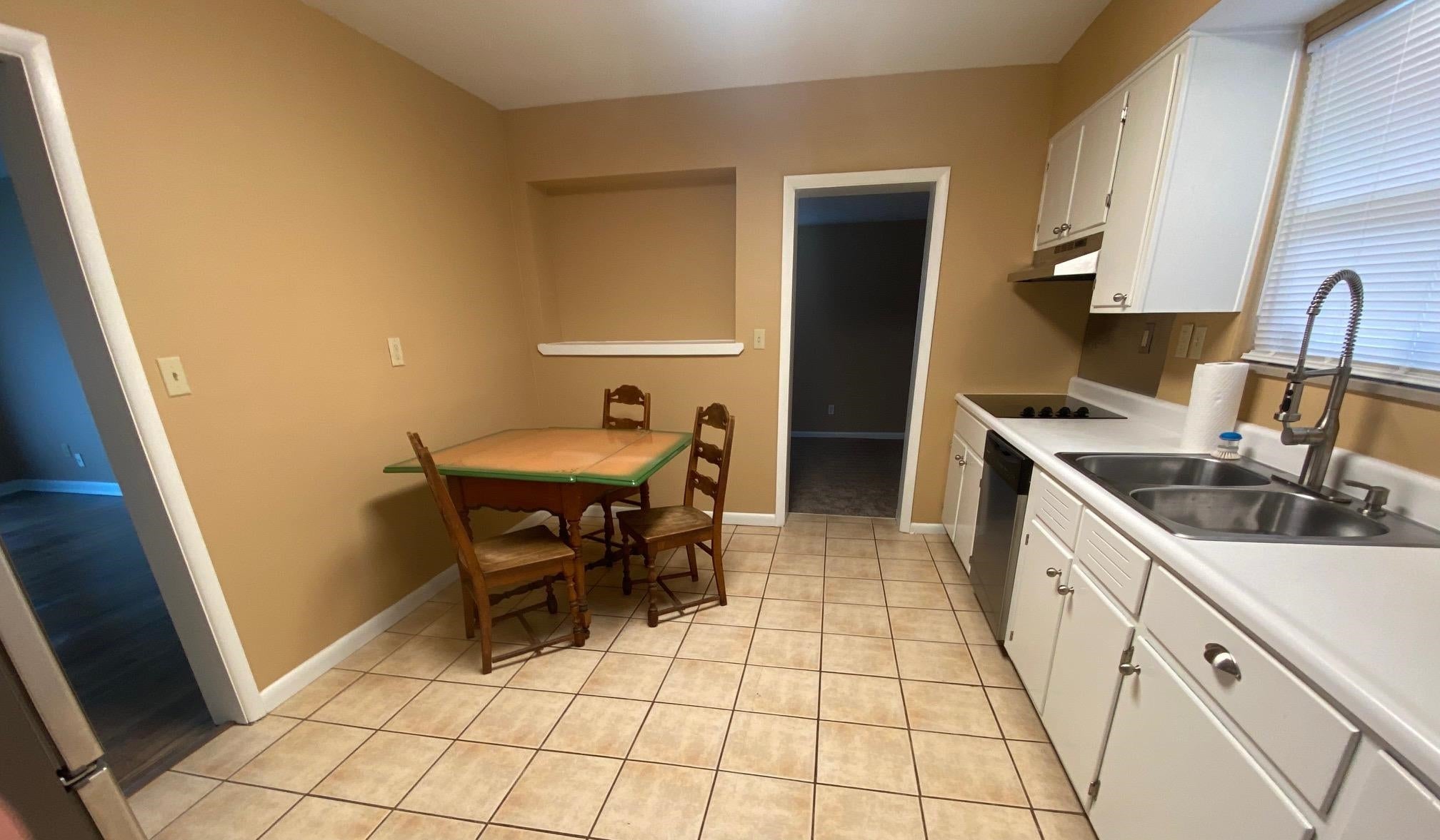 885 Norwood Road Huntington, WV 25705 - Photo 8 of 18 Gallery Image 8