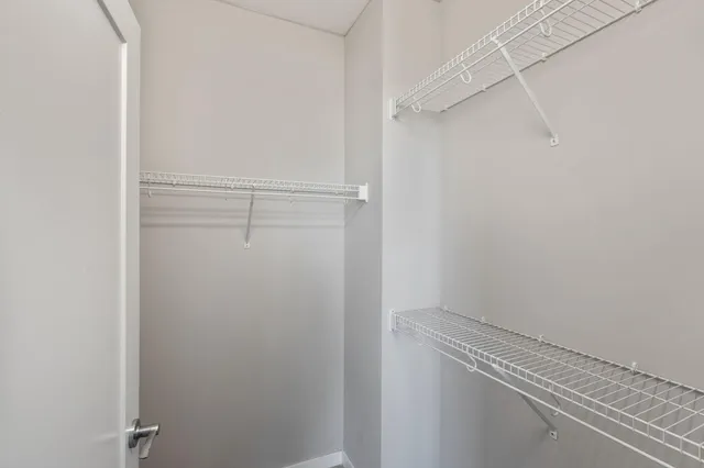 $1,735 | 465 Nicollet Mall, Unit 1202, Minneapolis, MN 55401