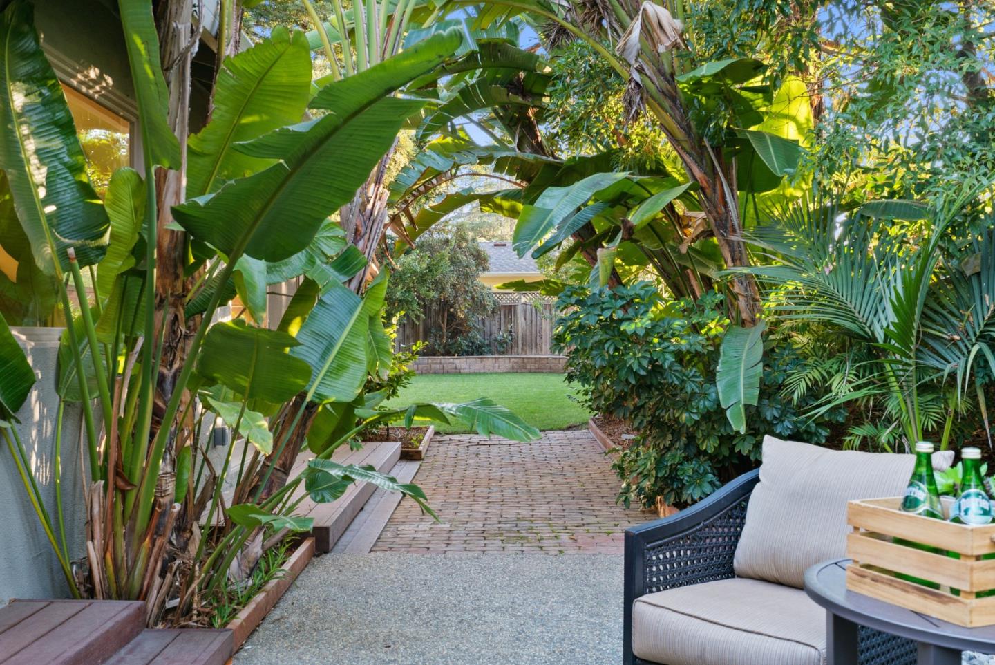 777 Rustic Lane Mountain View, CA 94040 - Photo 41 of 44 a view of yard with seating area
