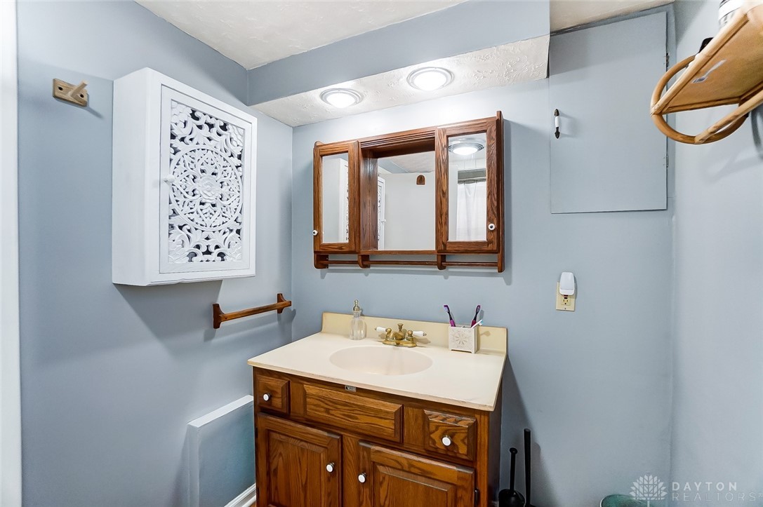 619 North Fairfield Road Beavercreek, OH 45430 - Photo 23 of 38