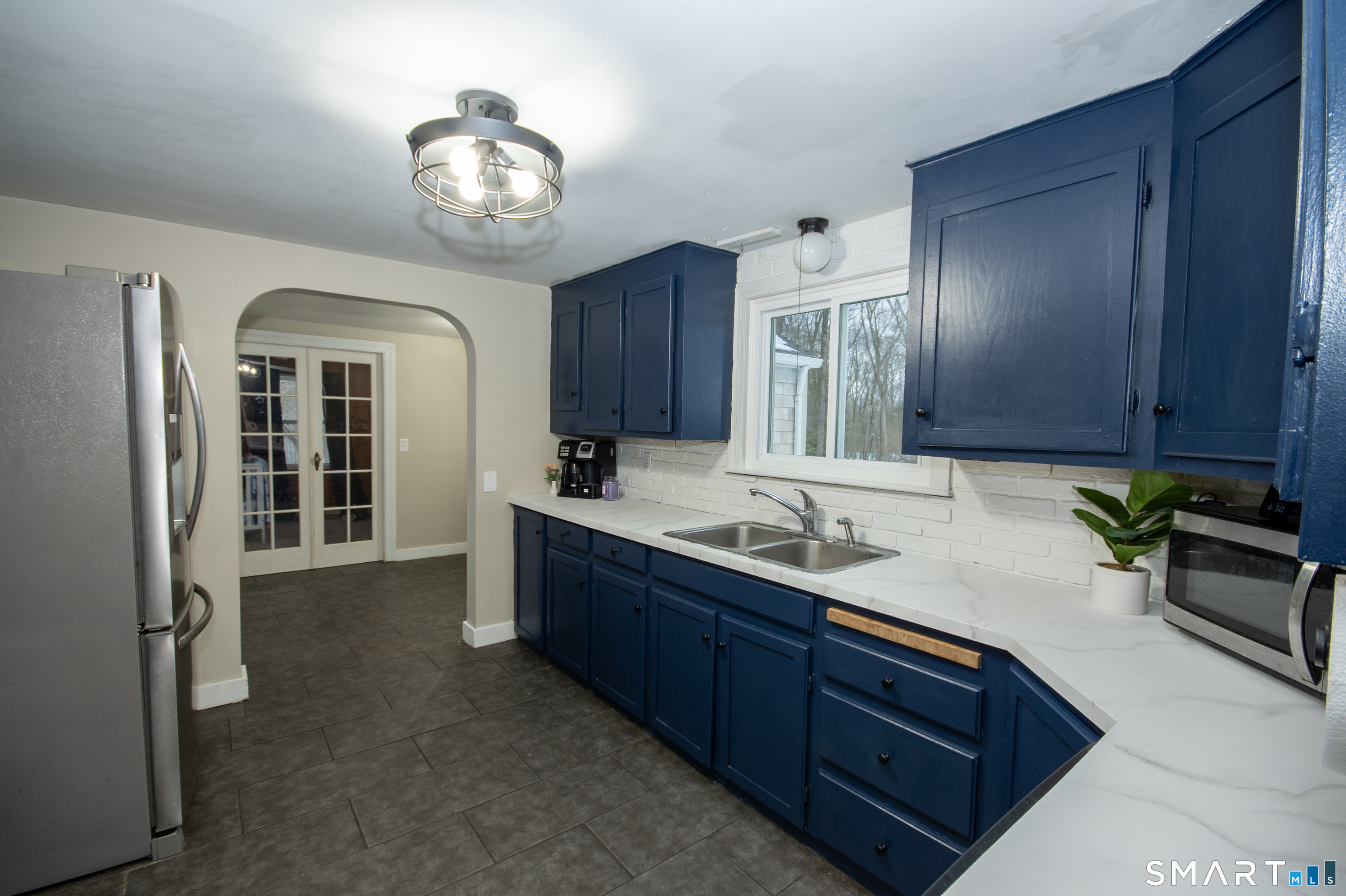 69 Sunset Hill Road Thompson, CT 06277 - Photo 3 of 18