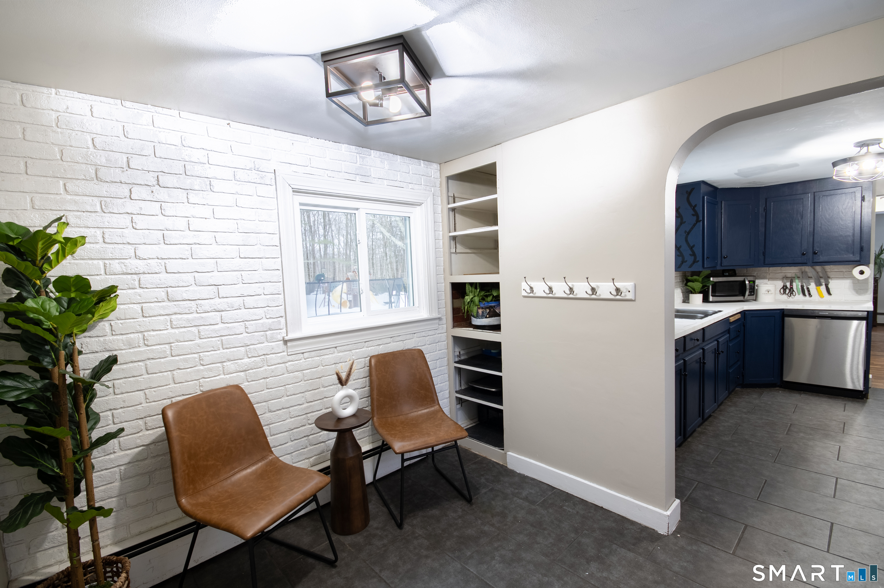 69 Sunset Hill Road Thompson, CT 06277 - Photo 4 of 18