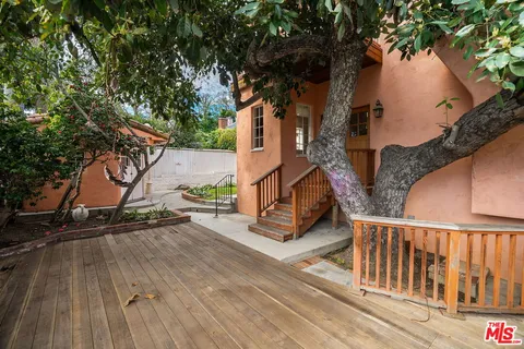 $6,750,000 | 14900 Camarosa Drive, Pacific Palisades, CA 90272