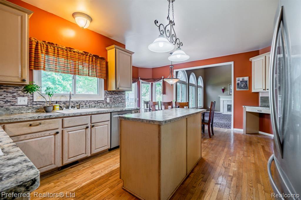 6994 Kennesaw Road Canton, MI 48187 - Photo 13 of 53