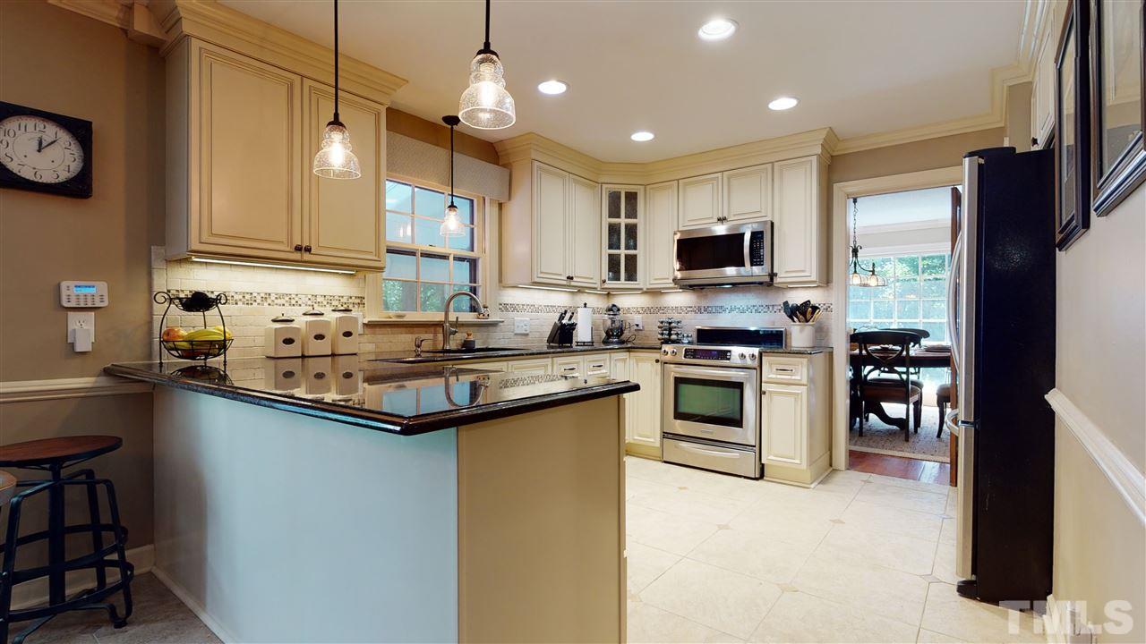 9312 Foxburrow Court Raleigh, NC 27613 - Photo 5 of 30
