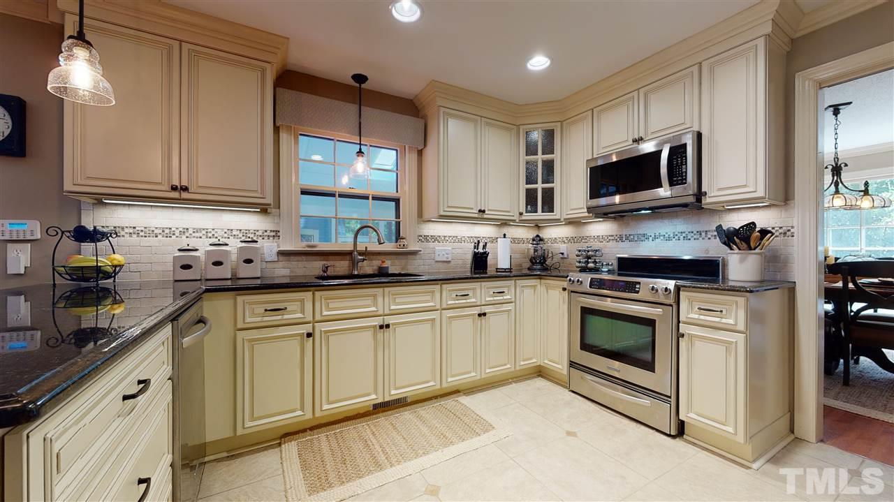 9312 Foxburrow Court Raleigh, NC 27613 - Photo 7 of 30