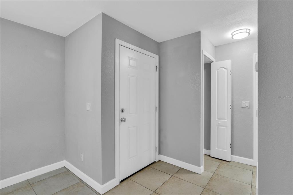 209 Red Cedar Place, Unit 209 Brandon, FL 33510 - Photo 32 of 56 a view of an empty room