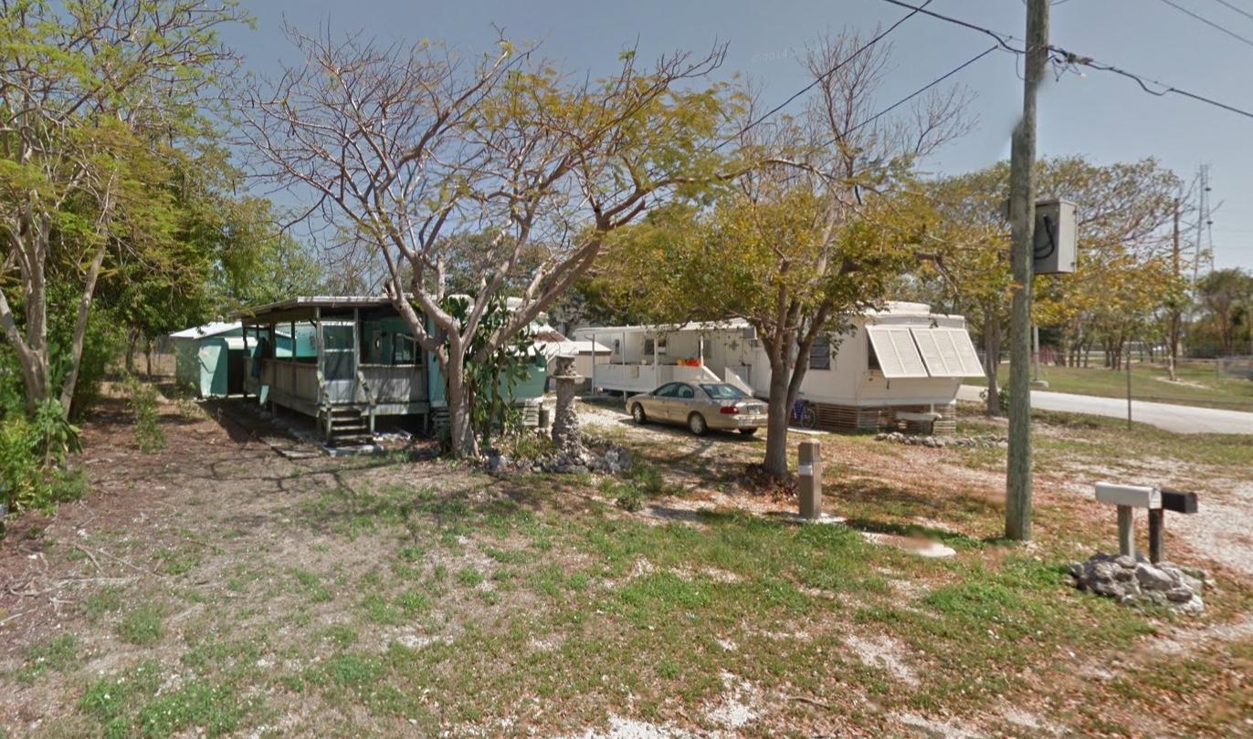 825 Largo Road Key Largo, FL 33037 - Photo 9 of 10 Both Lots Side by Side